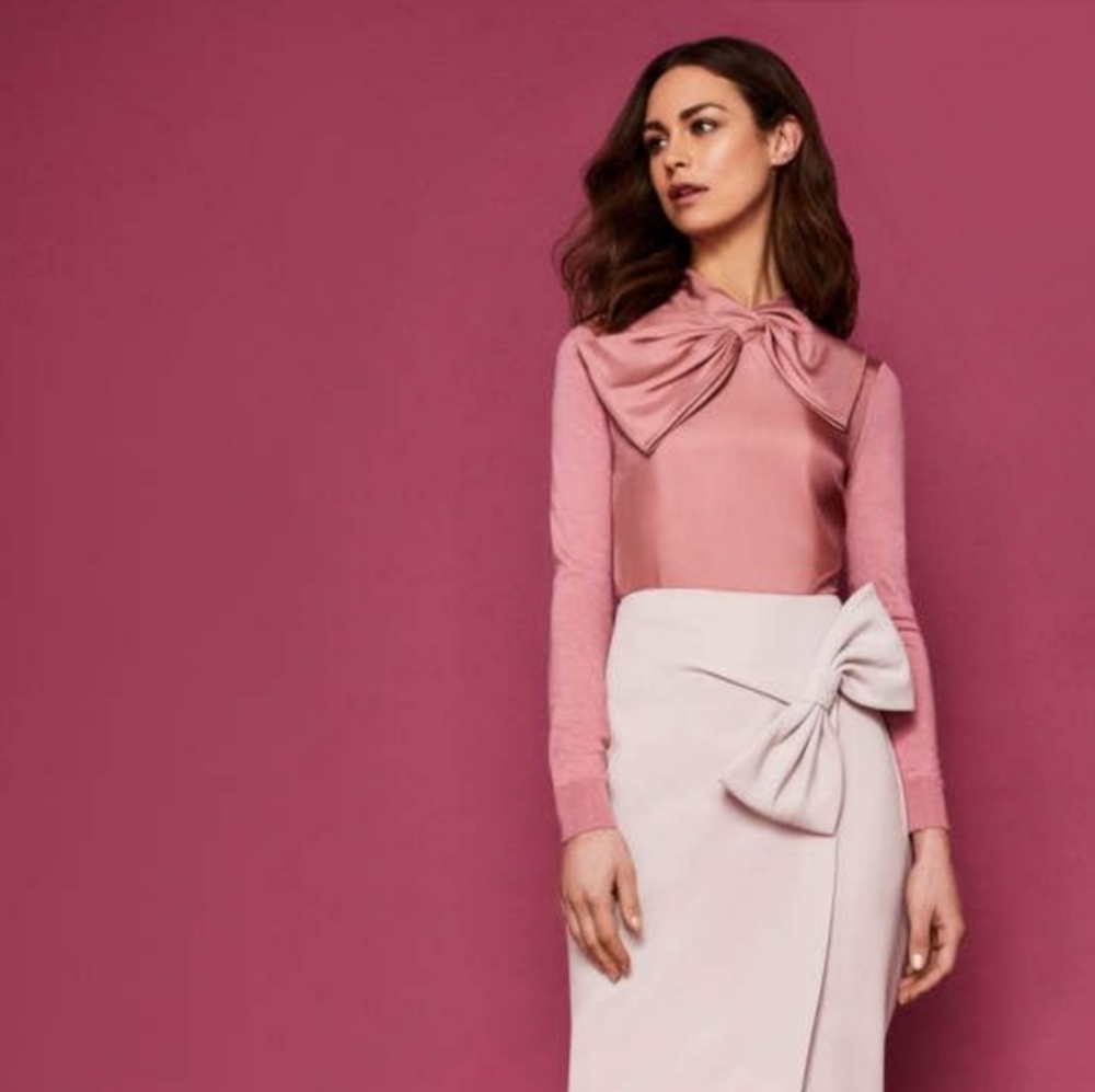 🆕️ NWOT PINK "Oh My Love" Bow Pencil Skirt